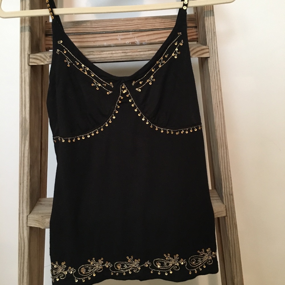 Strappy top!